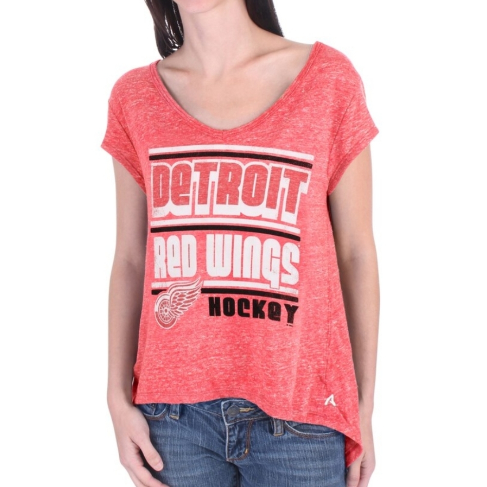 Detroit Red Wings Alta Gracia Amelia Shirt Size M